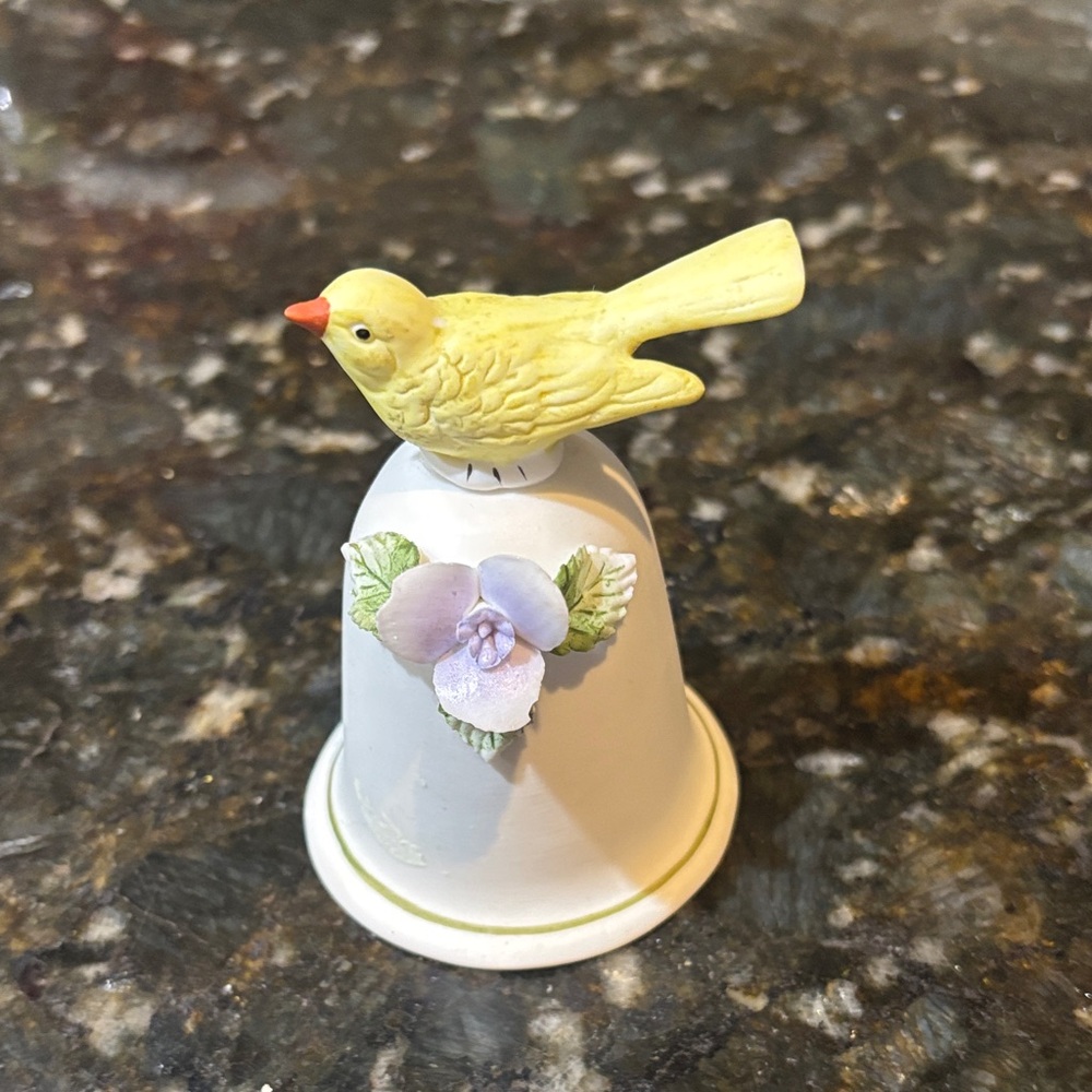 Yellow 4” yellow bird porcelain bell!!